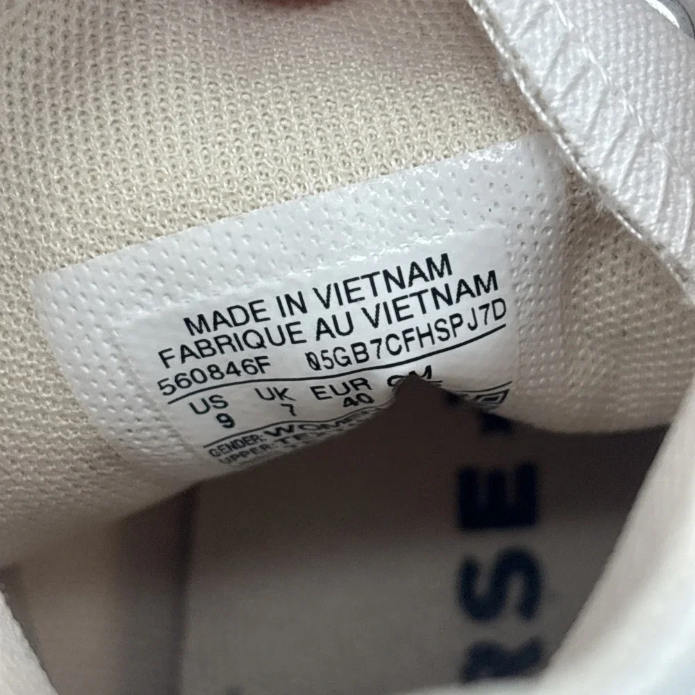 Converse Chuck Taylor All Star Platform High Top White Lace-Up Sneaker 560846F